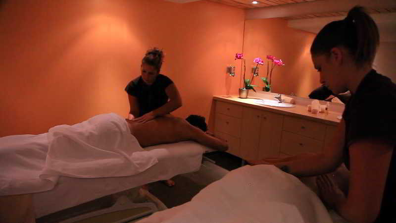 Sports and Entertainment
 di Rive Droite Hotel