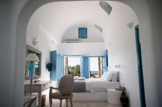 Black Rose Suites