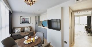Roomzzz Newcastle, Newcastle-upon-Tyne