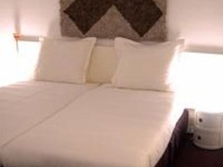 General view
 di Ibis Styles Brussels Louise