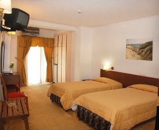 Room
 di Astoria Hotel