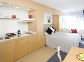 Room
 di Quest On Johnston