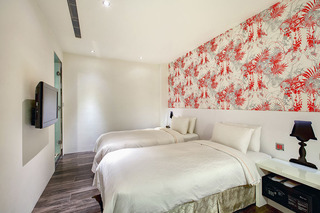 Room:TWN.ST-1