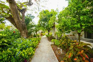Antigua Village