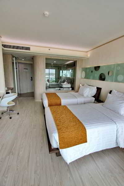 Room thumbnail 1