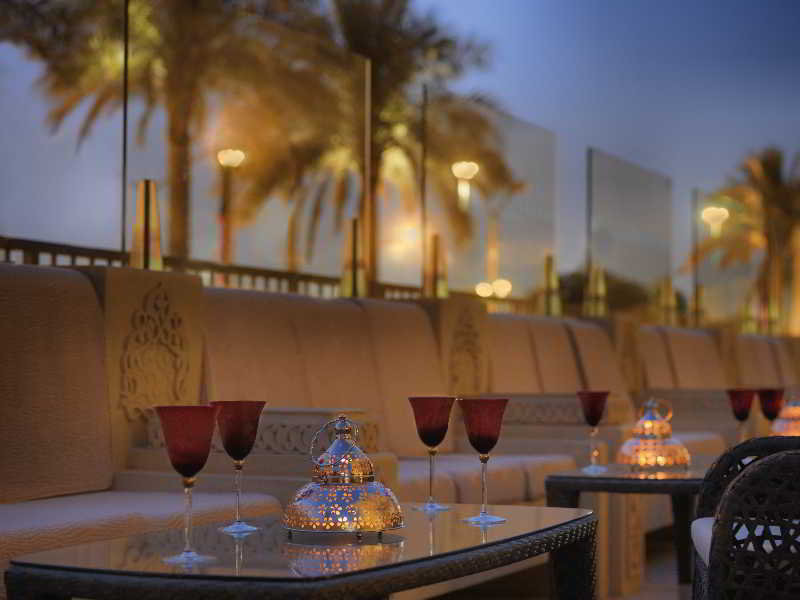 Jumeirah Messilah Beach Hotel and Spa Kuwait - Terrasse