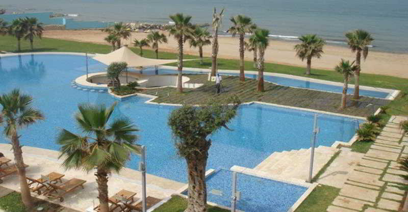 Pool
 di Warwick Pangea  Beach Resort & SPA