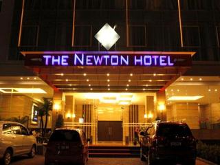 NEWTON HOTEL