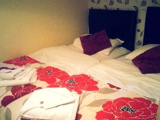 Room
 di The Bank House