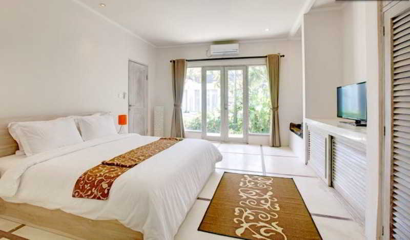 Room thumbnail 3