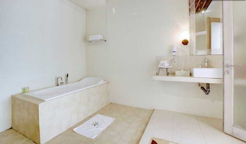 Room thumbnail 14