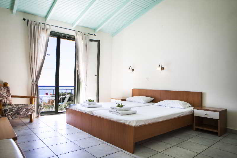 Room
 di Lovides Village