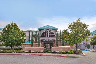 Holiday Inn Express & Suites Elk Grove Central
