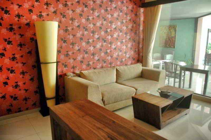 Room thumbnail 2