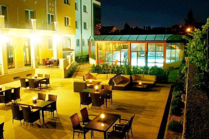 Terrace
 di MAXIM ORADEA