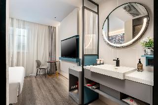 Room Room