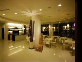 Restaurant
 di River Hotel