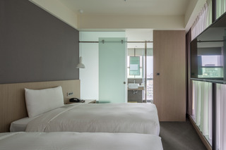 Room:TWN.DX