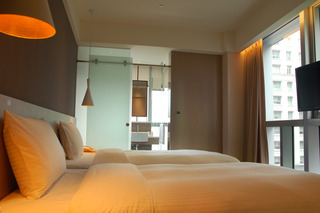 Room:TWN.DX