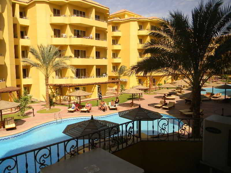 Pool
 di British Resort Apartments