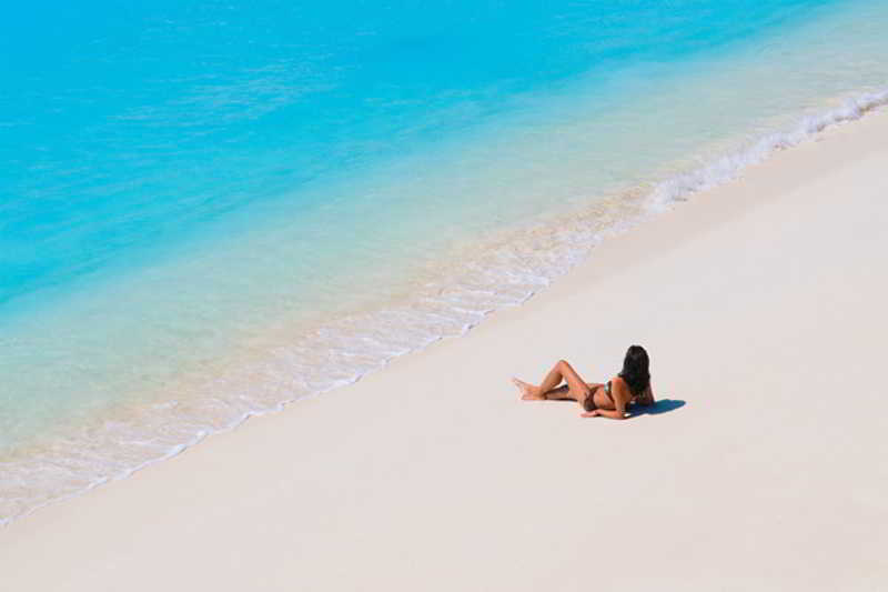 Beach
 di The Regent Grand