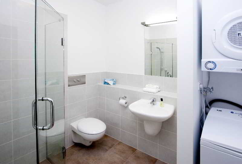 Room thumbnail 9