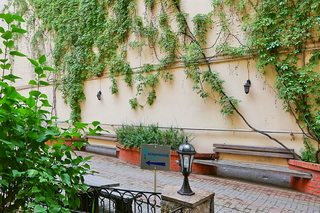 General view
 di Austrian Yard