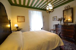 Room Room
