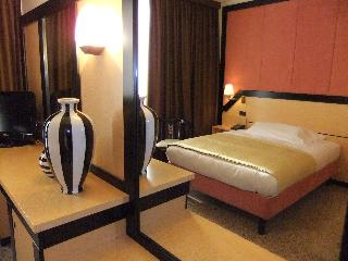 Hotel Diamante, Milan