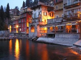 General view
 di Maria's House