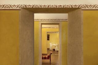 Relais Falisco, Rome