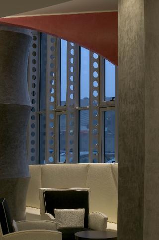 Unahotels Malpensa, Milan