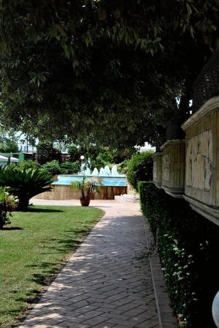 Hermitage Capua Hotel