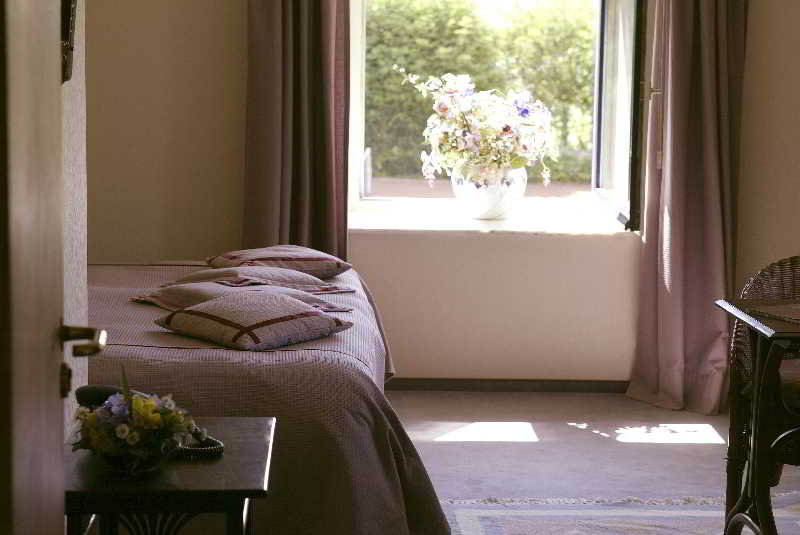 Room
 di De Traverse