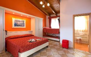 Casa Rossa, Abruzzo