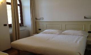 Room Room