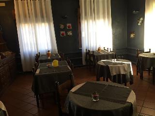 Nuovo Hotel Vigevano, Milan