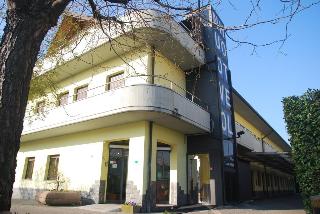 Nuovo Hotel Vigevano, Milan