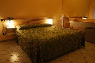 Nuovo Hotel Vigevano, Milan