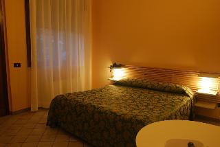Nuovo Hotel Vigevano, Milan