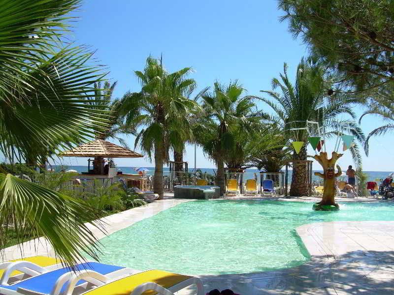 Pool
 di Marina Doru