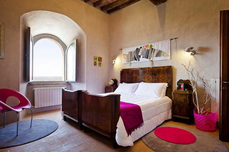 Room
 di Torre Almonte