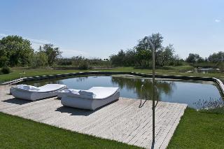 Villa Sacchetta, Puglia
