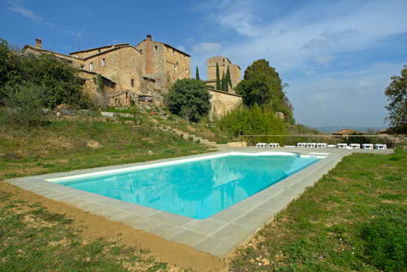 Pool
 di Castello Del Poggiarello di Stigliano