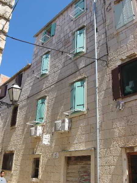 General view
 di Komiza Provita Guesthouse