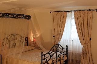 Schlosshotel Burghaus Kronenburg, Dusseldorf