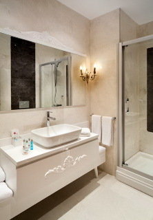 Room thumbnail 9
