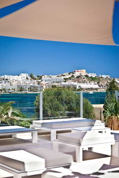 Terrace thumbnail 6