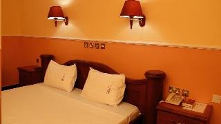 Room
 di Hipoint Hotel and Suites