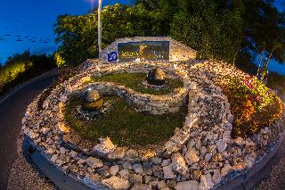 Kokomo Botanical Resort-Caribbean Family Cottages